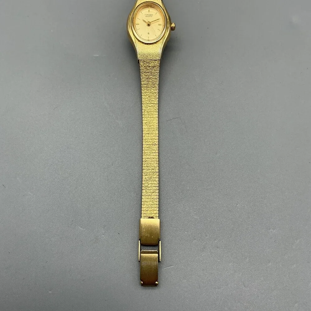 Vintage Citizen Quartz Womens Watch 17mm Gold Tone 5930-S25350 New Battery 7